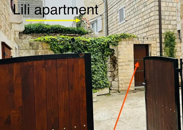 Lili Lägenhet Vodice
